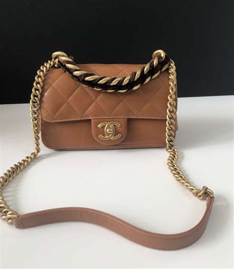 chanel 2 tone chain bag|Chanel handbags online.